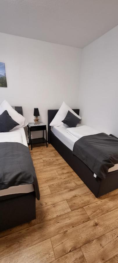 טריברג Waterfalls Apartment 2 מראה חיצוני תמונה